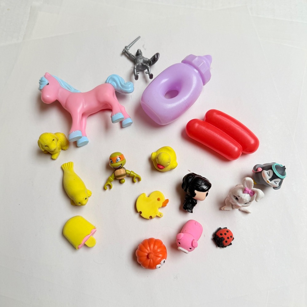 Mixed Lot Miniature Toy Figures Animals TMNT Horse Knight 15 Pieces Mini Figures